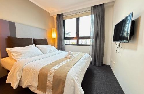 Parramatta Apartment | Cozy 1 bedroom unit in parramatta Pool,Spa,Dining