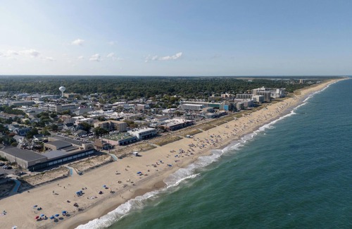 The Pines Apartment | Cozy 1-Bedroom, Steps to Beach, Shops & Dining – Perfect Rehoboth Location!
