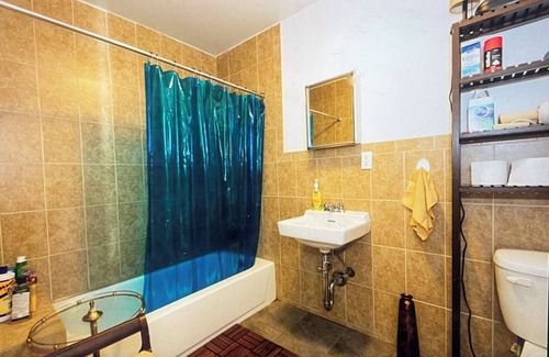 Lower East Side Apartment | Cozy 1-bedroom with AC and WiFi in trendy LES in downtown New York