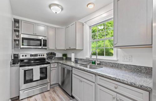 Hopewell Apartment | Cozy 1BR 1BA Apartment Near Fort Gregg-Adams