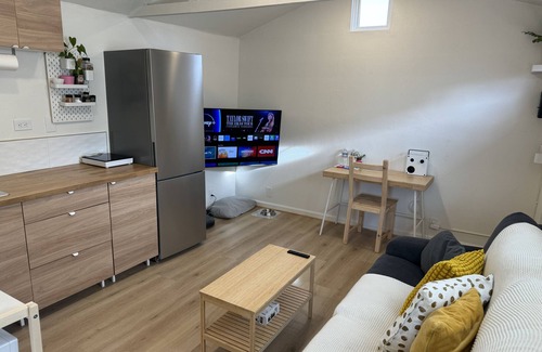 Richmond Annex Cottage | Cozy 1BR, 21 min away from SF