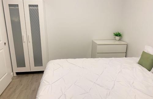 Waterloo Apartment | Cozy 1BR Condo w/Insuite LDRY, Gym & Free Parking
