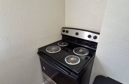 Bismarck Apartment | Cozy 1BR Getaway – Near Downtown & Medical