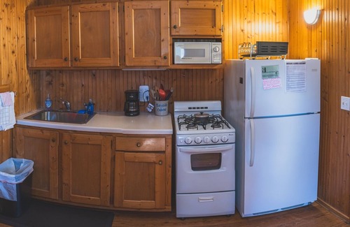 Backus Cabin | Cozy 1BR Lakefront Cabin w/Private Launch & Dock