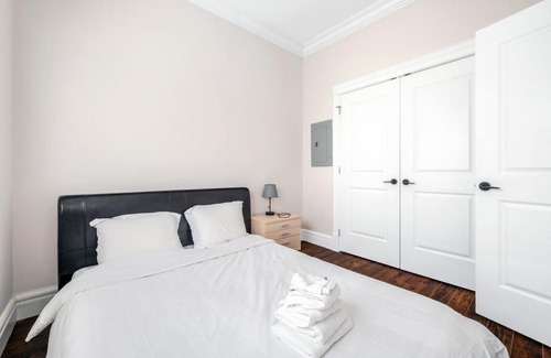 Steveston House | Cozy 2-BD Suite in Richmond Private Entrance