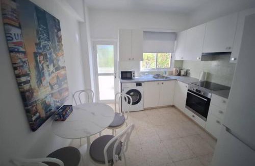 Nicosia Apartment | Cozy 2 Bdr Nicosia City Free Parking Wifi