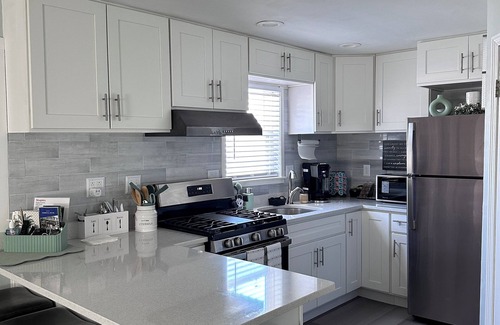 Hyde Park Apartment | Cozy 2-bedroom apartment in charming Boston with WiFi, AC