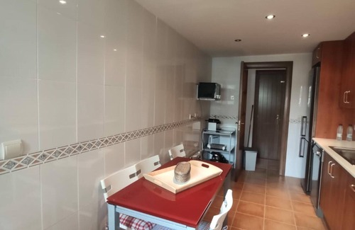 Badaguas Apartment | Cozy 2-Bedroom Apartment with Sofa Bed Near Jaca - Sleeps 6
