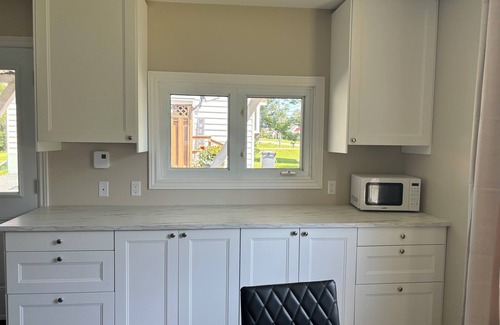 Timiskaming District House | Cozy 2 bedroom Bungalow kms from lakes and parks