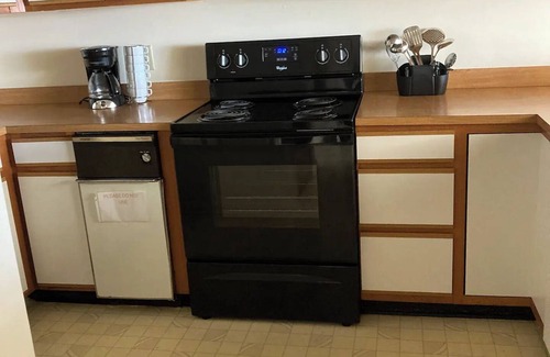 Fairfield Harbour Condo | Cozy 2-bedroom condo with a view of the Neuse River in fantastic New Bern
