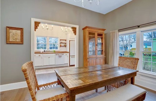 Flintstone Cottage | Cozy 2-bedroom cottage in lovely Chattanooga. Pet Friendly!