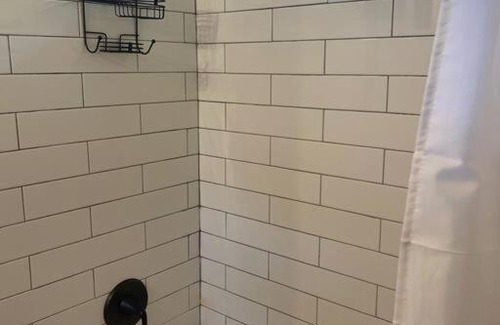 Smyrna Villa | Cozy 2-bedroom Farmhouse with parking on premise