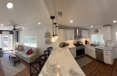 Point Loma Heights House | Cozy 2-Bedroom Home in Ocean Beach, San Diego – El Nido Baja, Ocean Beach, California