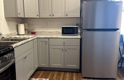 Buchanan House | Cozy 2-bedroom house in fantastic Buchanan with lovely front porch, a/c and WiFi