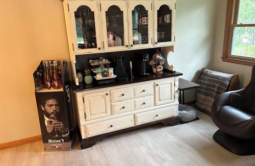 Shawano House | Cozy 2-bedroom house in welcoming Shawano!