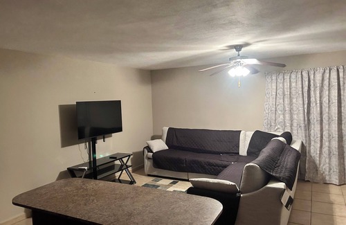 Lajas House | Cozy 2-bedroom house in charming Santa Rosa with WiFi, AC close to la palguera