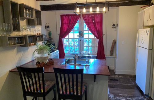 Poughkeepsie Other | Cozy 2-bedroom renovated barn in charming Town of LaGrange with WiFi, AC