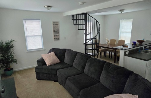 Elkton Apartment | Cozy 2-bedroom apartment close to Canal Bike Trail in wonderful Chesapeake City
