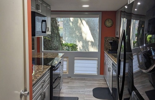 St. Simons Island Condo | Cozy 2-bedroom condo with sunroom on a beautiful golf course St. Simons Island.n