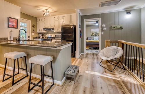 Walnut Mountain Cabin | Cozy 2 BR + Fire Pit + Foosball and Pet Friendly