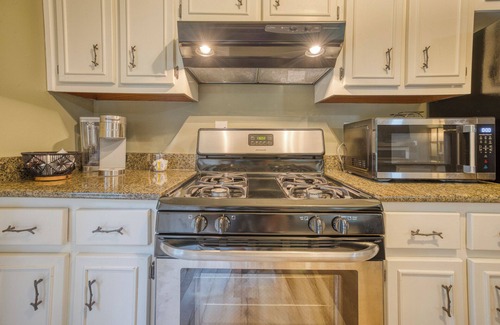 Walnut Mountain Cabin | Cozy 2 BR + Fire Pit + Foosball and Pet Friendly