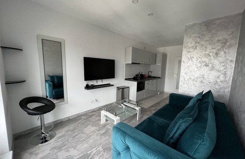 Militari Apartment | Cozy 2 Room Penthouse in the city