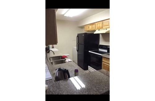 Webster Apartment | Cozy 2bed/2bath condo, super close to mall, in heart of clear lake.