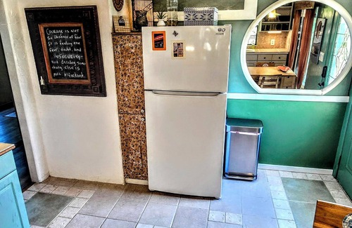 North Weeki Wachee House | Cozy 2BR Bungalow Near Weeki Wachee Springs