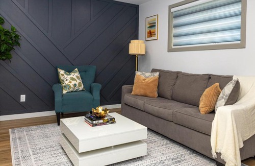 Leduc Apartment | Cozy 2BR Guest Suite in Leduc 12 Mins to YEG