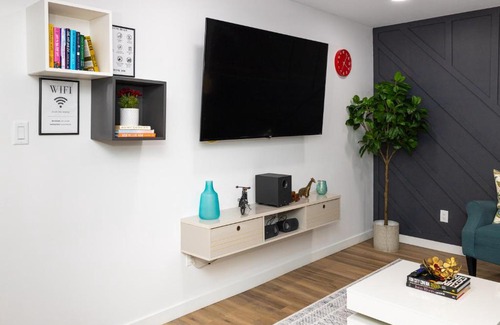 Leduc Apartment | Cozy 2BR Guest Suite in Leduc 12 Mins to YEG