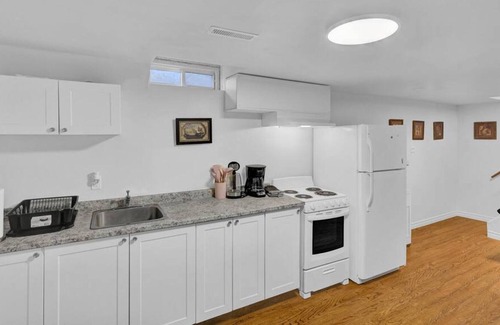 Barrie Apartment | Cozy 2BR Lower Level Unit