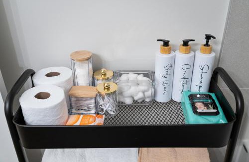 Keith Apartment | Cozy 2BR Suite with Kitchen, AC Near U of C, Winsport, Banff and Hospitals