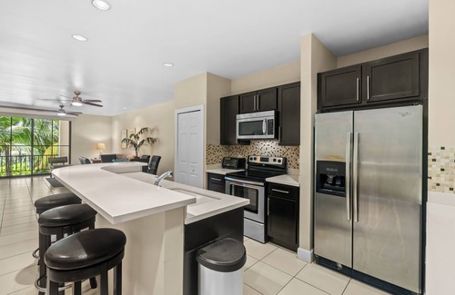 Coco Condo | Cozy 2nd-Floor Pacifico Escape with Grill!