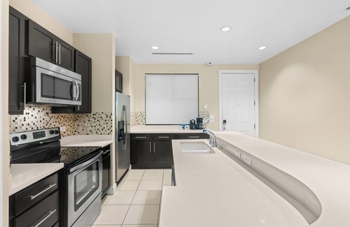 Coco Condo | Cozy 2nd-Floor Pacifico Escape with Grill!