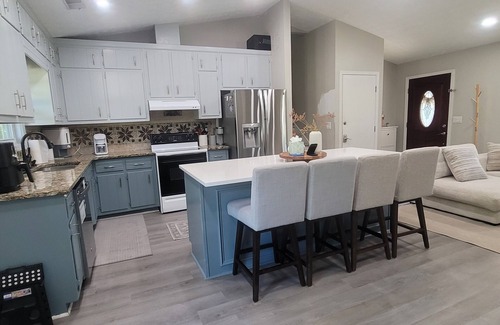 Duluth House | Cozy 3/2 Home Best Food Atl, Pet-Friendly, Quiet Safe, Fenced Yard, Privacy