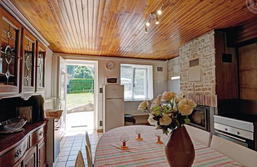 Saint-Jean-la-Vetre Cottage | Cozy 3-Bedroom Cottage with Private Terrace, Wi-Fi, and Parking in Saint-Jean-la-Vêtre