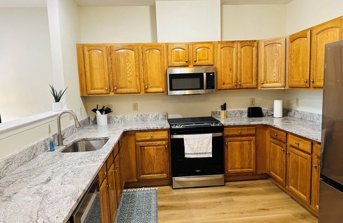 Creamery House | Cozy 3-Bedroom/2 Bath Townhome - Trailside - Pet Friendly