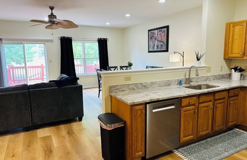 Creamery House | Cozy 3-Bedroom/2 Bath Townhome - Trailside - Pet Friendly