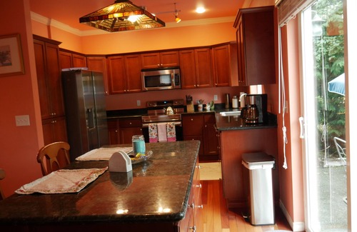 Maple Valley House | Cozy 3-bedroom house in charming Maple Valley with WiFi.