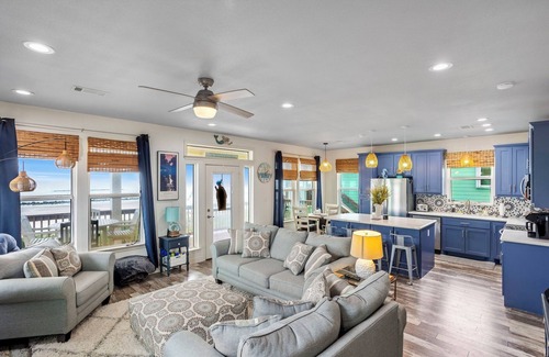 Lakeview  Jefferson County House | Cozy 3-bedroom house with WiFi, AC in enjoyable Cameron