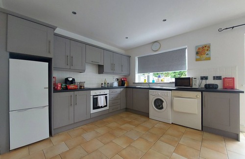 Annacotty House | Cozy 3 bedroom in Bruff, 20 minutes from Limerick city .