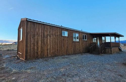 Blanding House | Cozy 3-bedroom mobile home in serene Blanding with AC, WiFi