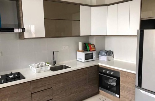 Kuala Lumpur Apartment | Cozy 3 Bedroom Serviced Apartment close to Malls and Public Transport