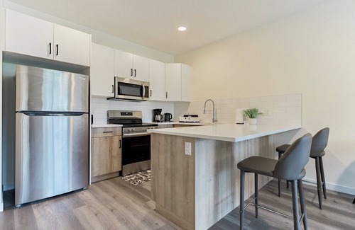 North Central Edmonton House | Cozy 3 bedroom townhouse in downtown Edmonton.