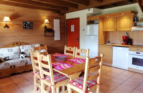 Pra Loup Ski Chalet | Cozy 3-room chalet with fireplace in Pra-Loup