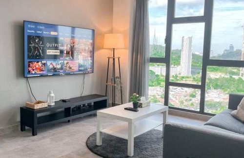 Kuala Lumpur Apartment | Cozy 3BR -2-8pax- 65 TV near MidValley-Pavilion 2