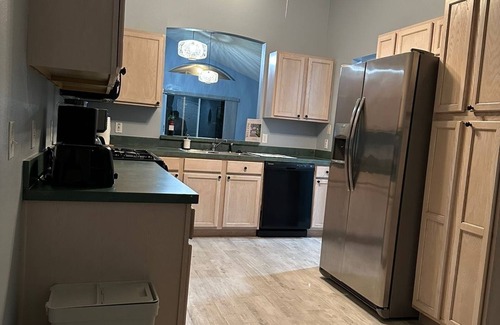 Bridgewater Crossing House | Cozy 3BR Home Near Disney – Sleeps 8, Resort Pool & Modern Comfort