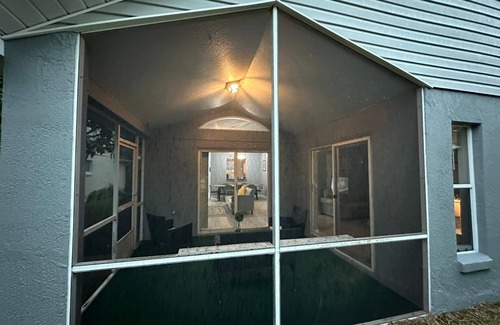 Bridgewater Crossing House | Cozy 3BR Home Near Disney – Sleeps 8, Resort Pool & Modern Comfort