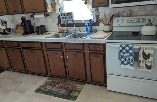 Westminster House | Cozy 4-bedroom home located on farm in Westminster with AC, Wi-Fi, pet friendly