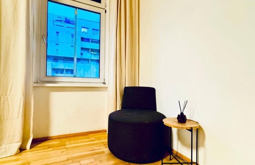 Grinzing Apartment | Cozy 4BR Apt for 12P Near FAC Platz